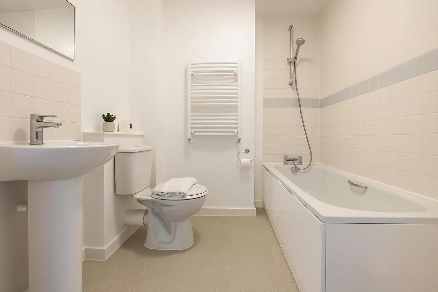 Chic Urban Apartment In Dalston Junction London
